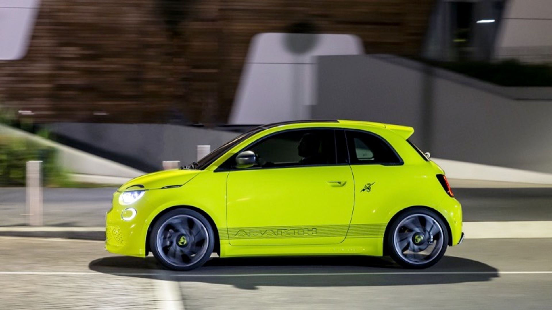 Abarth 500e Scorpionissima