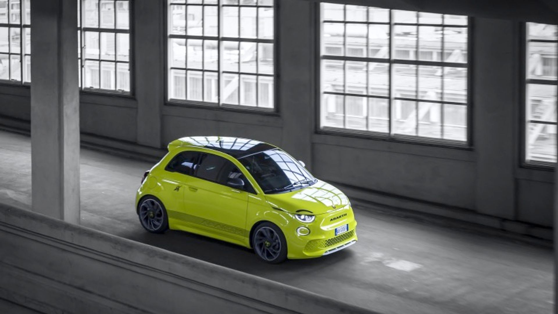 Abarth 500e Scorpionissima