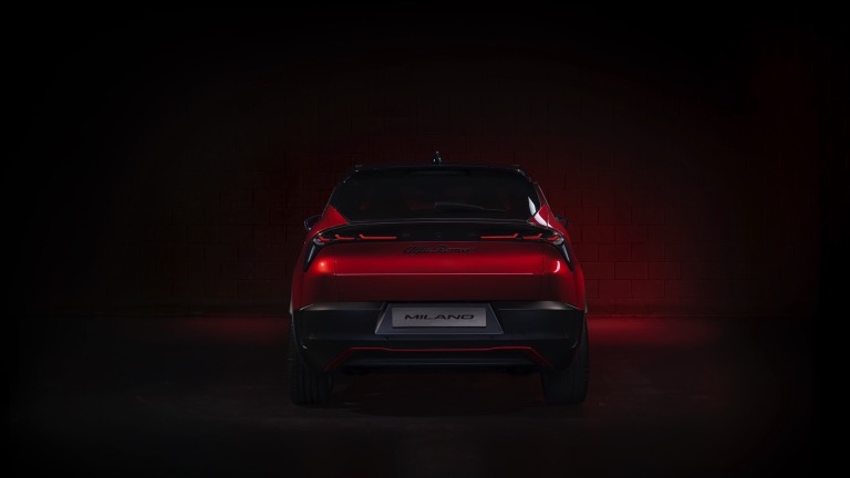 Alfa Romeo Junior Elettrica 54 kWh