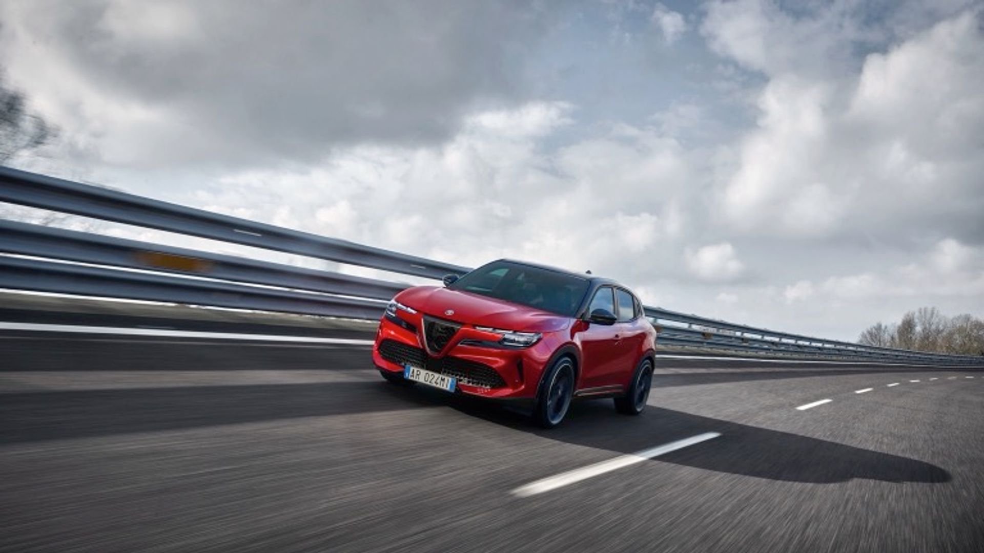 Alfa Romeo Junior Elettrica 54 kWh