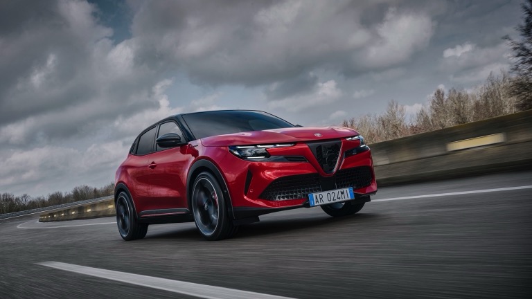 Alfa Romeo Junior Elettrica 54 kWh