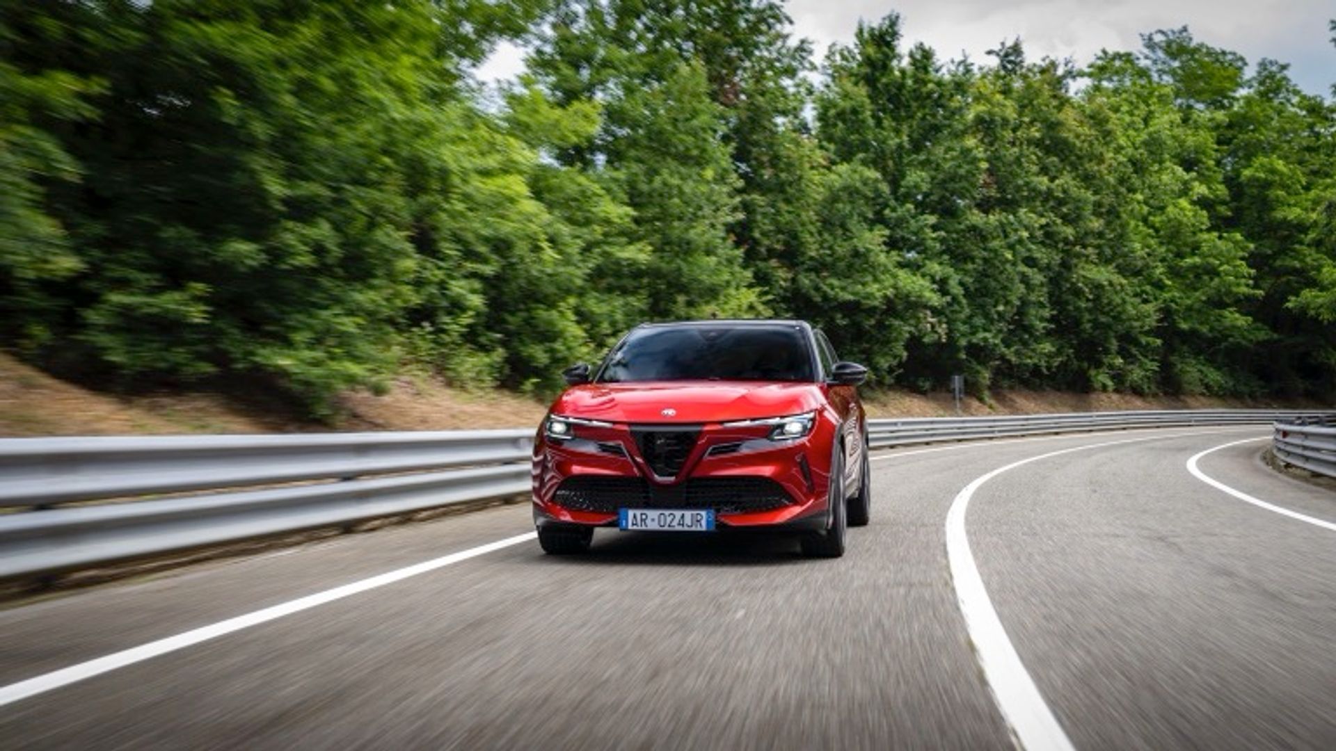 Alfa Romeo Junior Elettrica 54 kWh