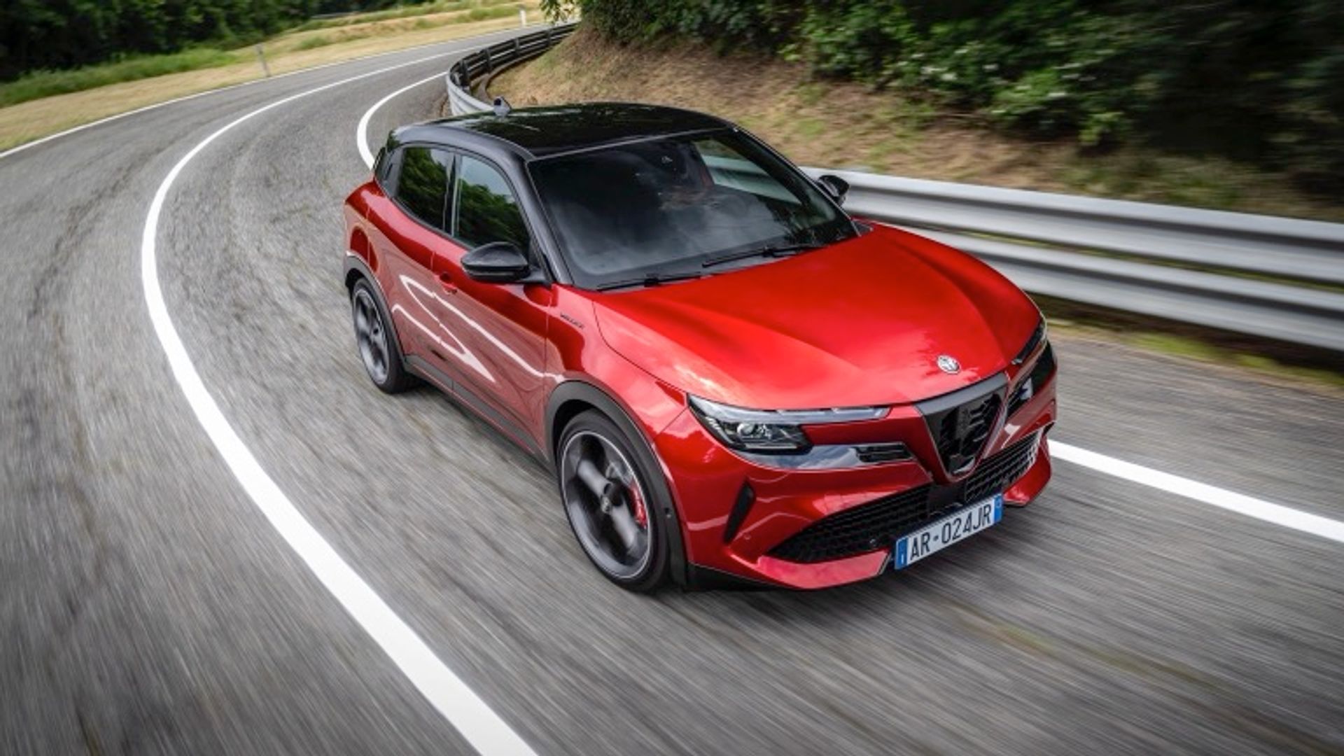 Alfa Romeo Junior Elettrica 54 kWh