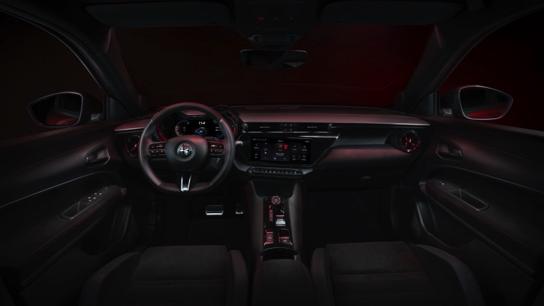 Alfa Romeo Junior Elettrica 54 kWh