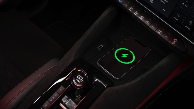 Alfa Romeo Junior Elettrica 54 kWh