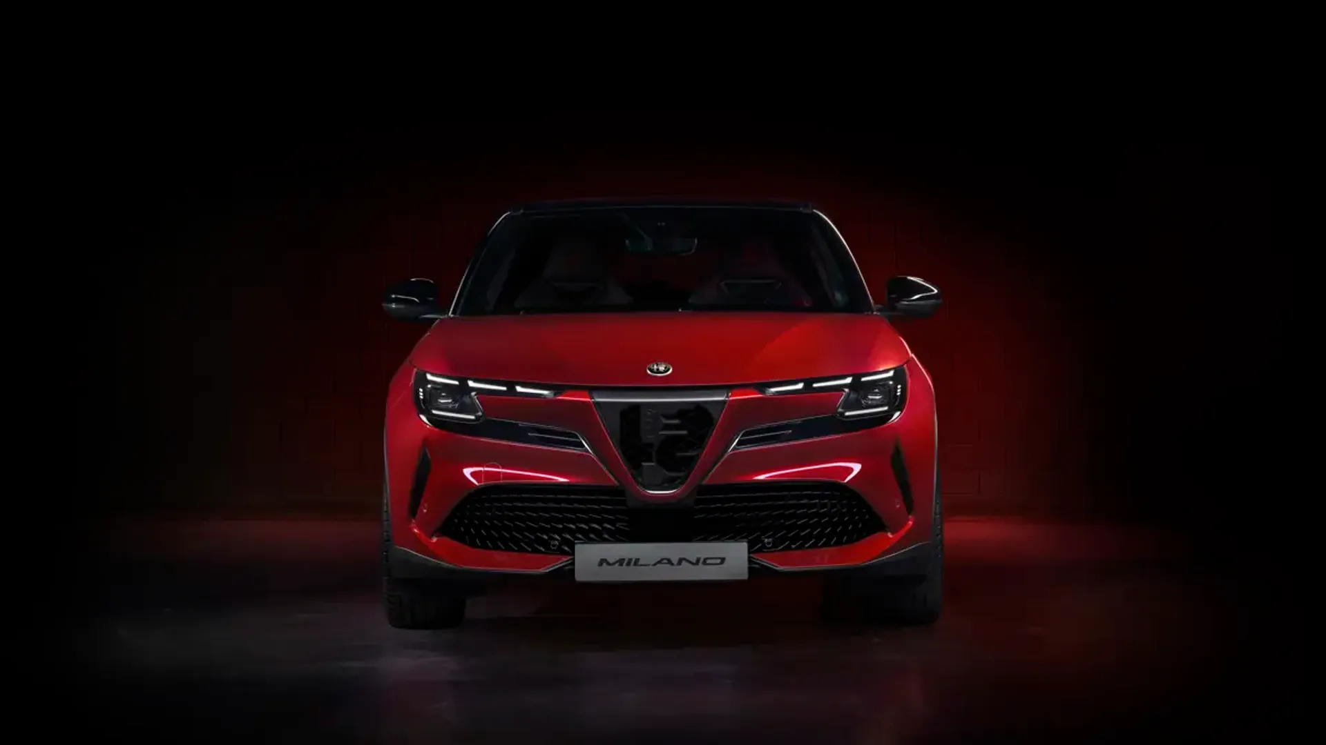 Elettronauti - Alfa Romeo Junior 54kWh - Nero - Esterno - Vista anteriore a tre quarti