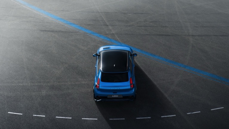 Elettronauti - Alpine A290 GT - Blu - Esterno - Vista anteriore a tre quarti