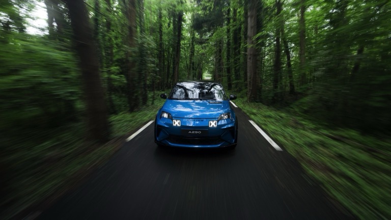 Elettronauti - Alpine A290 GT - Blu - Esterno - Vista anteriore a tre quarti