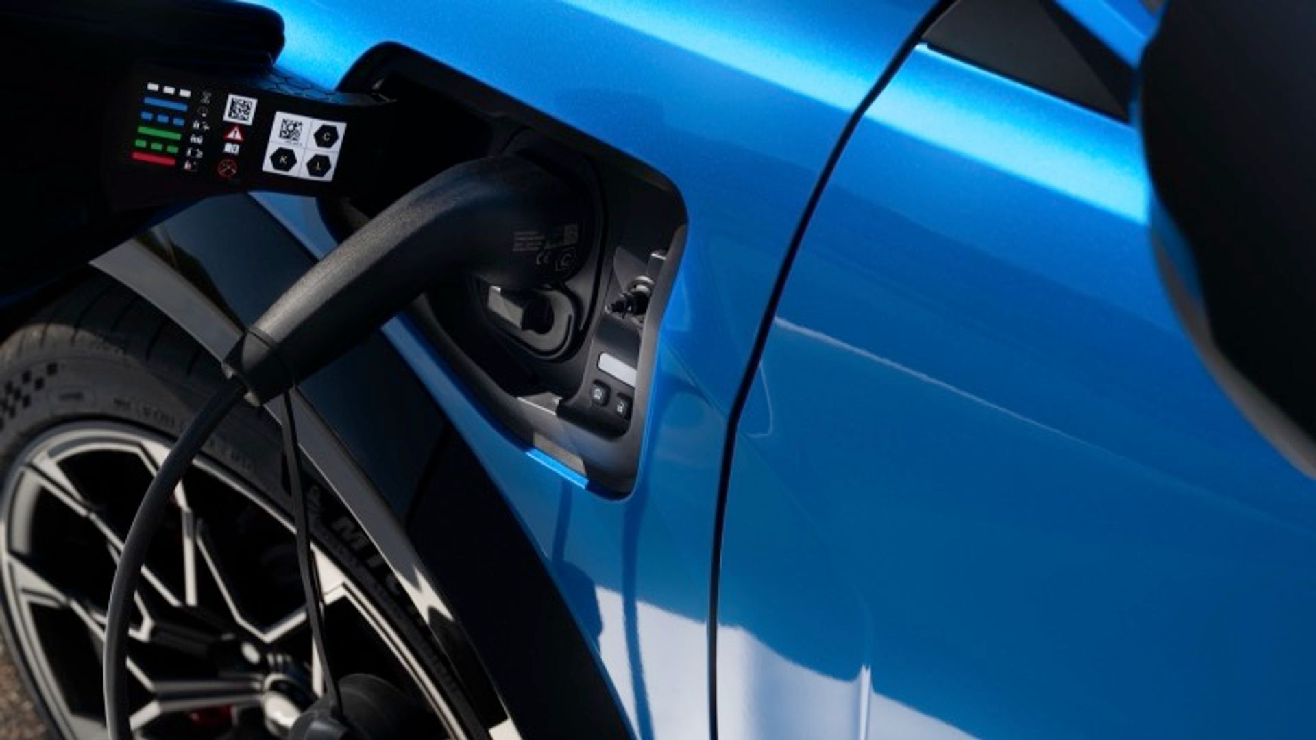 Elettronauti - Alpine A290 GT - Blu - Esterno - Vista anteriore a tre quarti