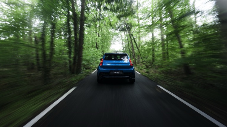 Elettronauti - Alpine A290 GT - Bianco - Esterno - Vista anteriore a tre quarti