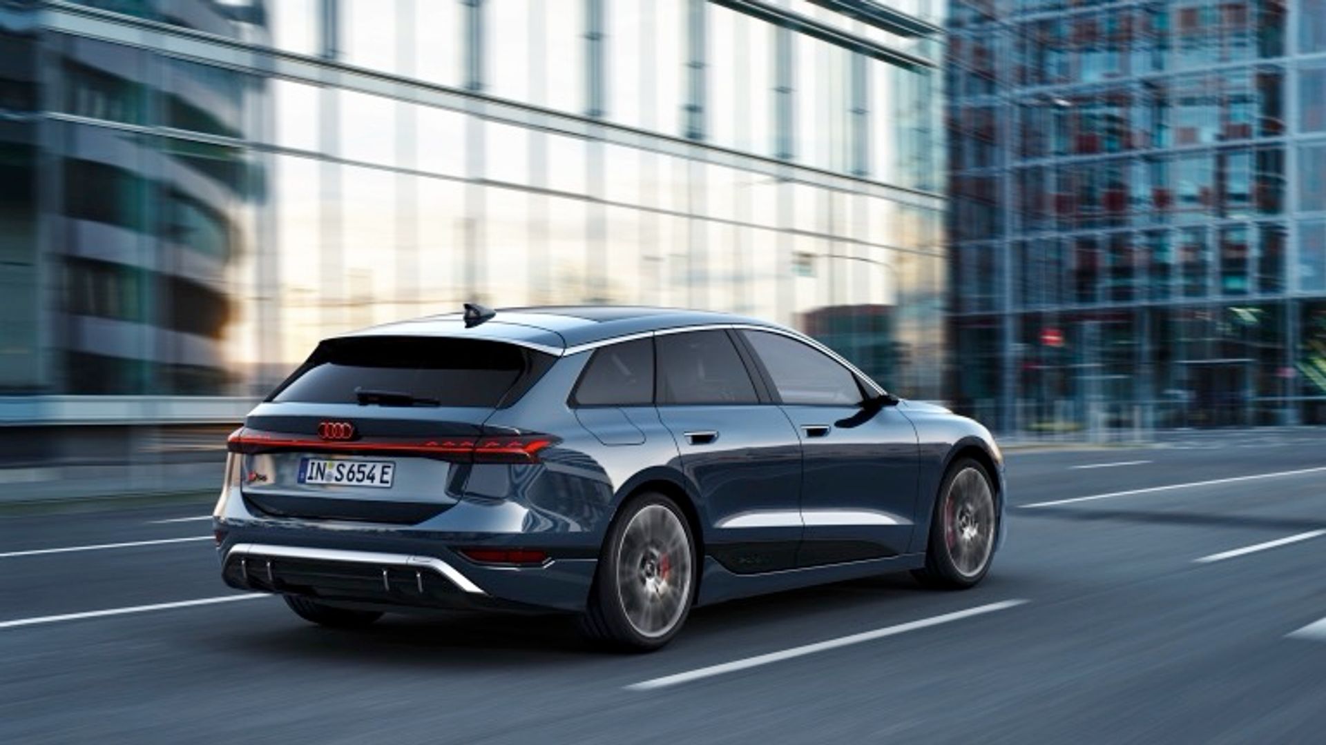 Audi S6 Avant e-tron