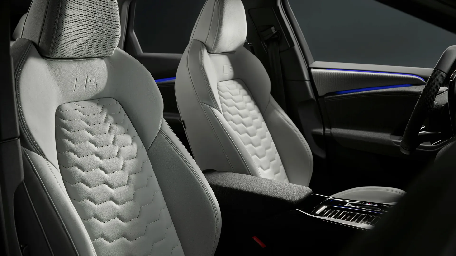 Elettronauti - Audi A6 Avant
