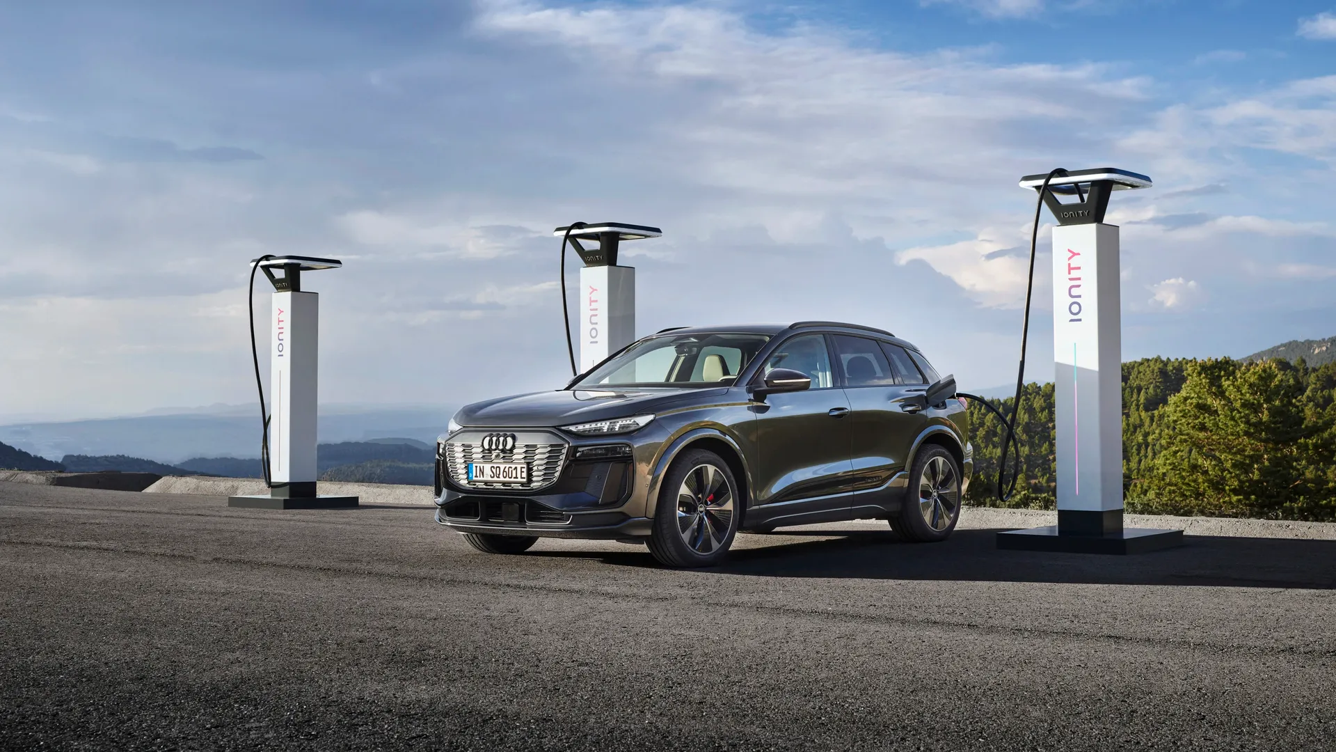 Elettronauti - Audi Q6