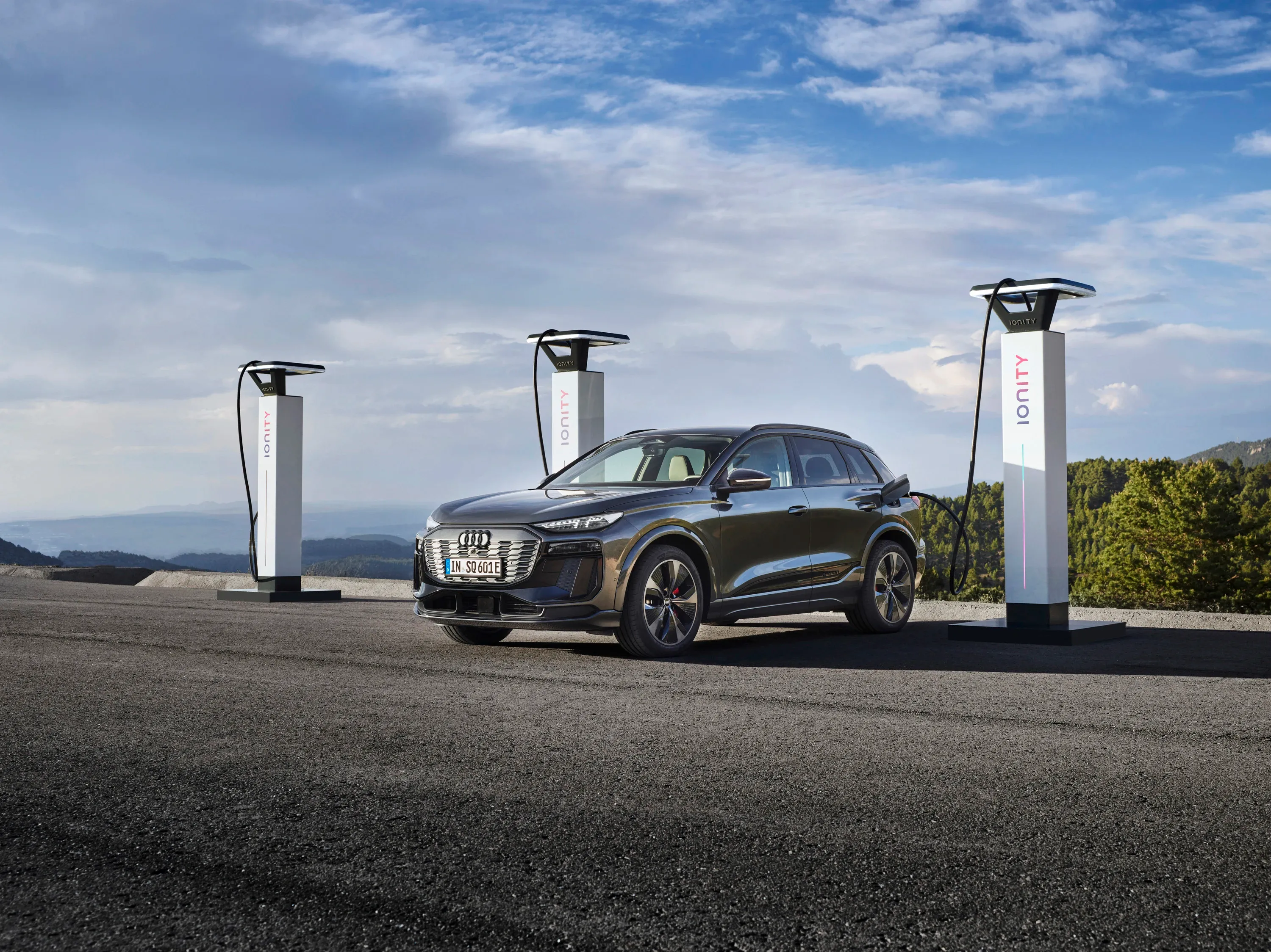 Elettronauti - Audi Q6