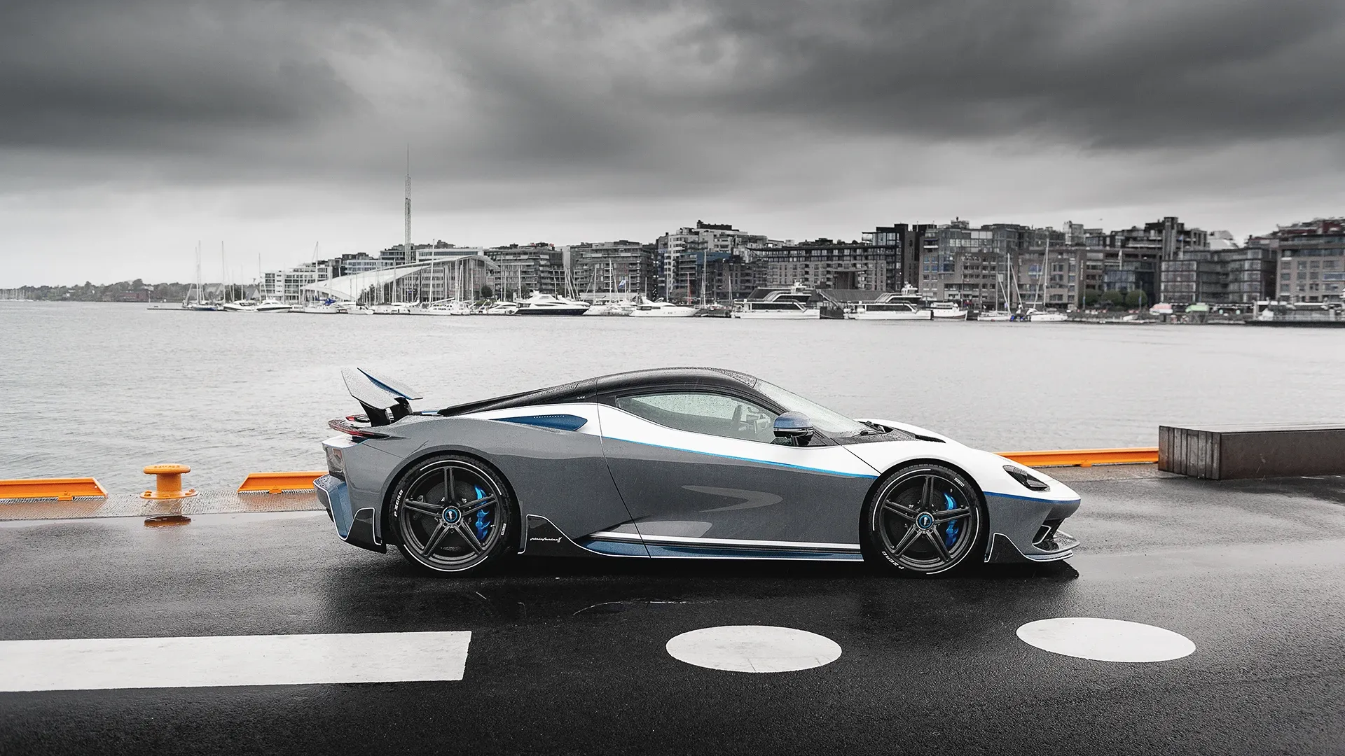 Automobili Pininfarina Battista
