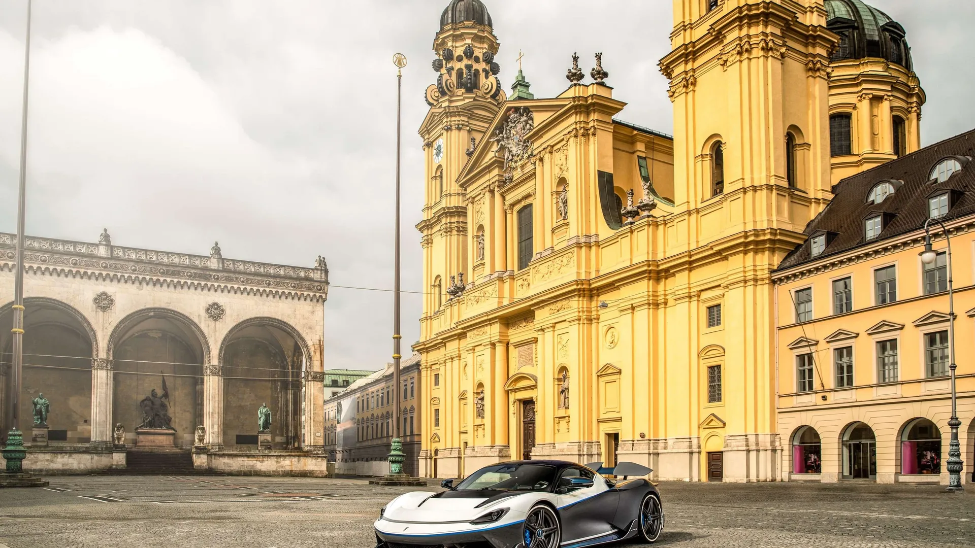 Automobili Pininfarina Battista