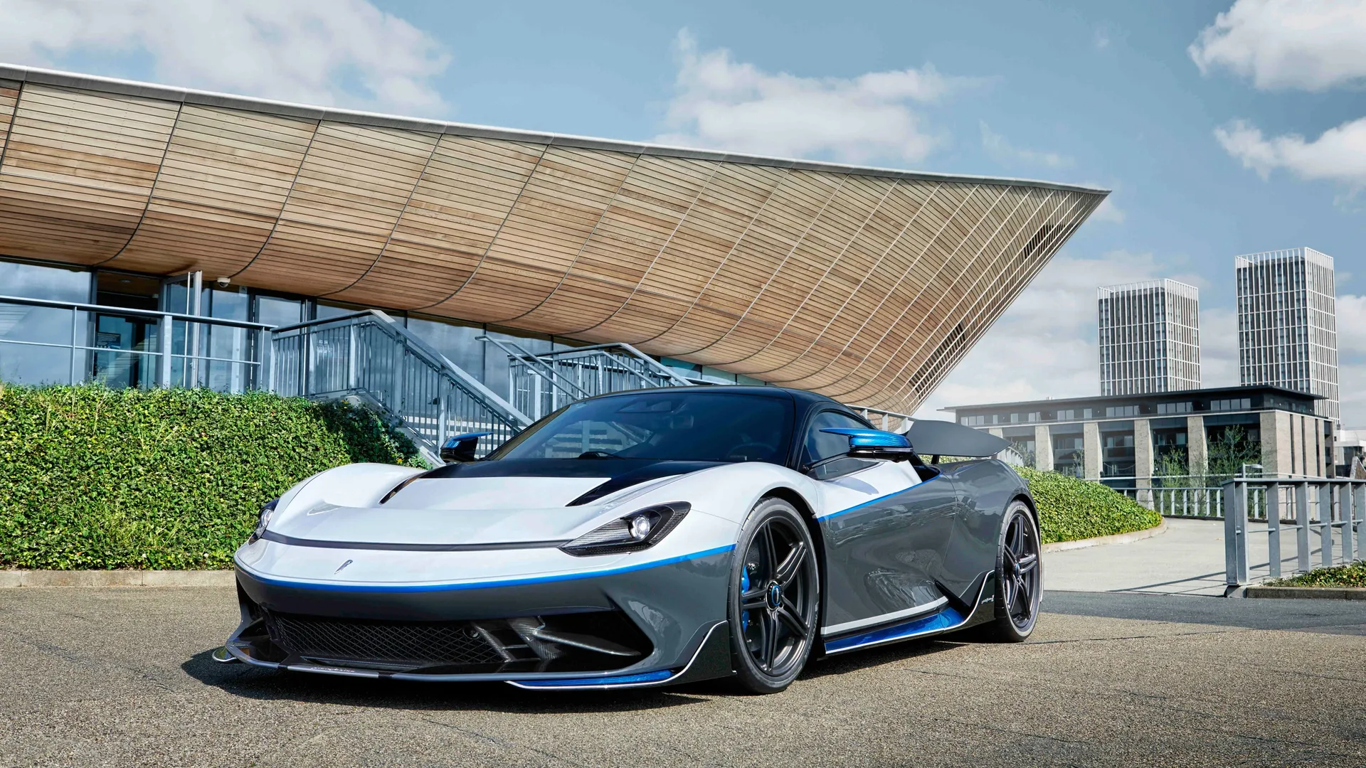 Automobili Pininfarina Battista