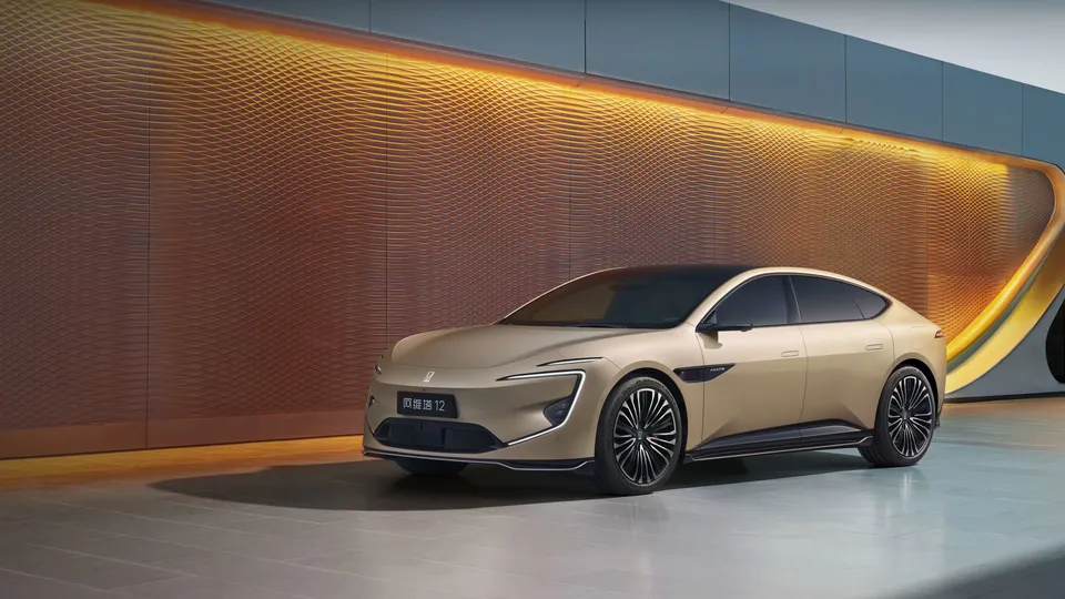 AVATR 12 AWD EV
