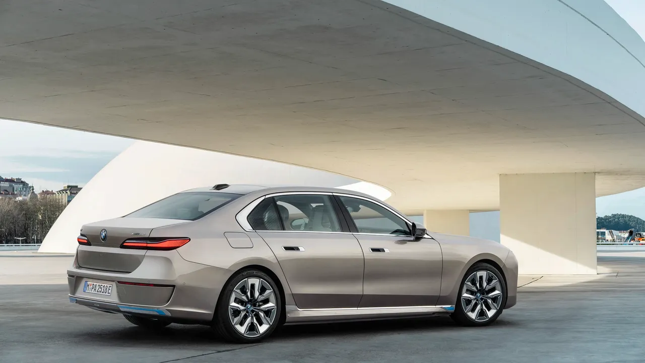 BMW i7 eDrive50