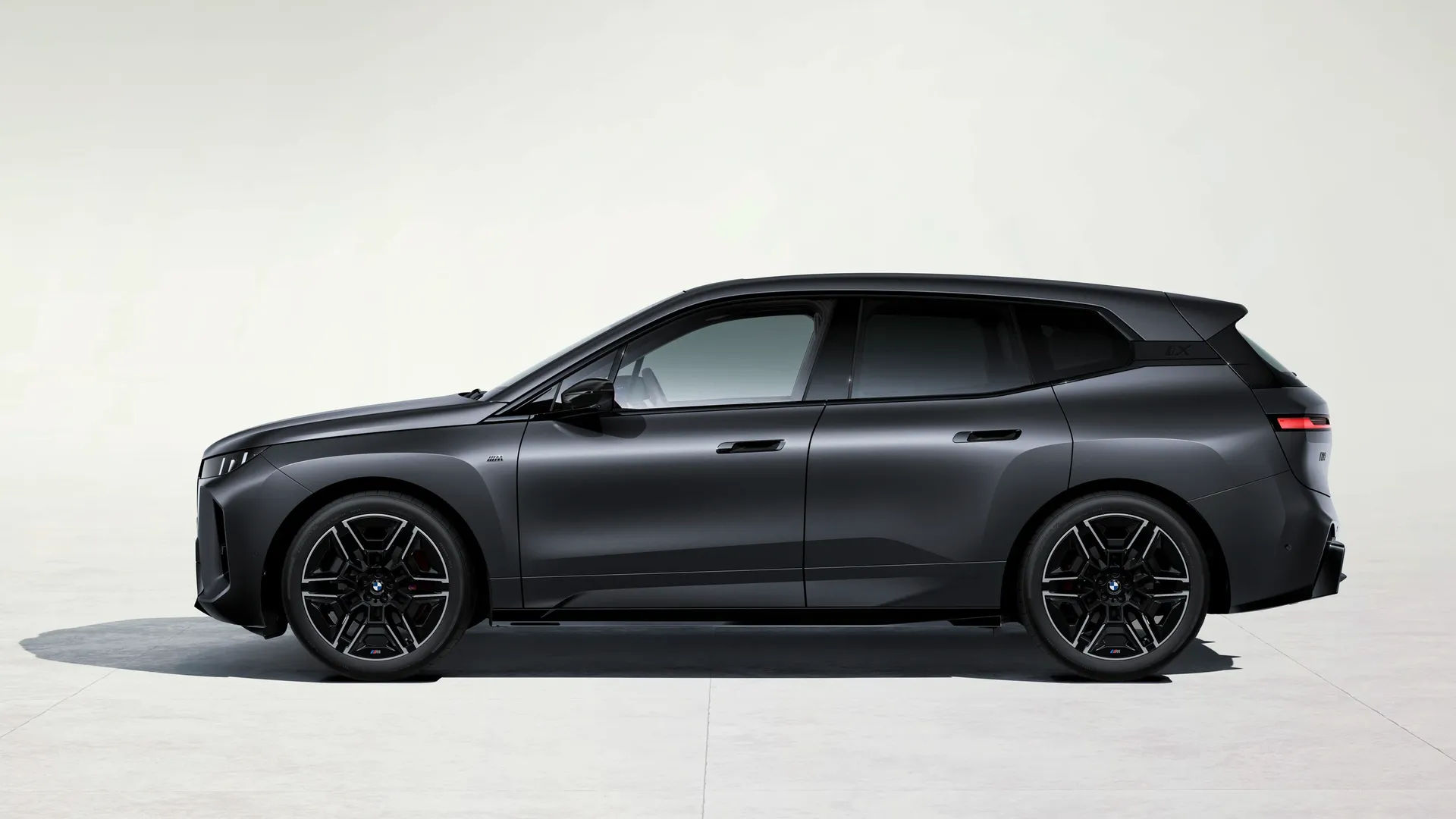 BMW iX M70 xDrive