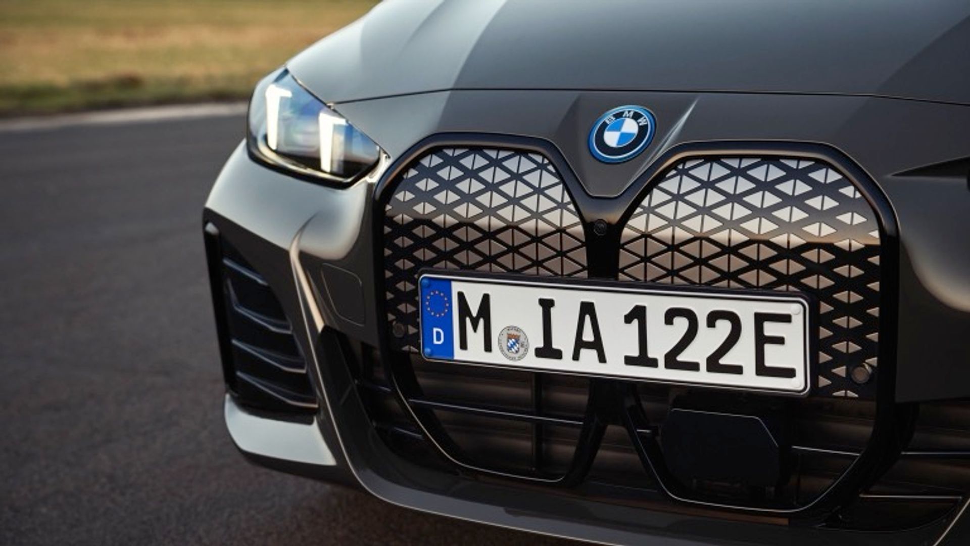 BMW i4 eDrive35