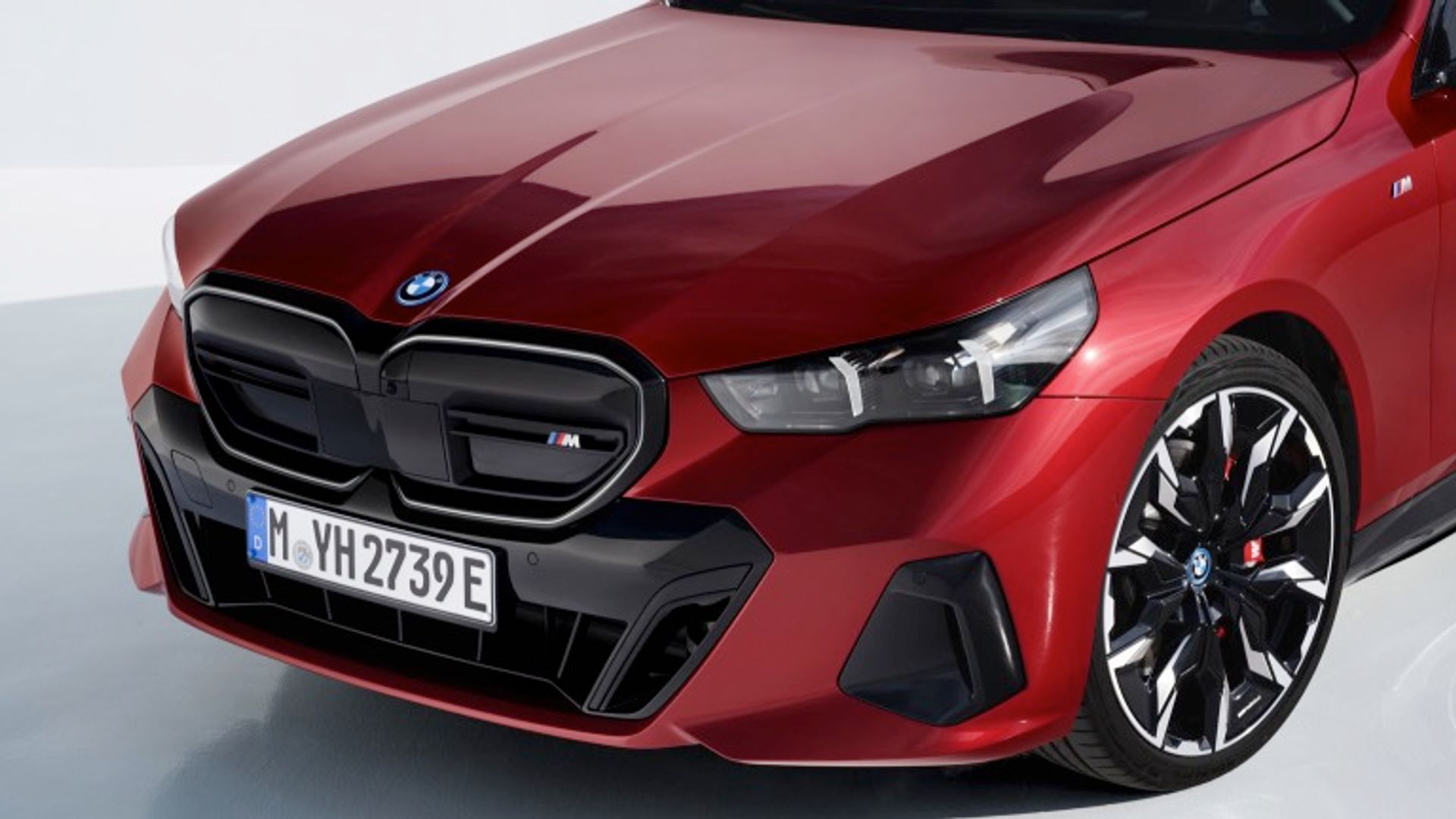 BMW i5 M60 xDrive Sedan (MY25)