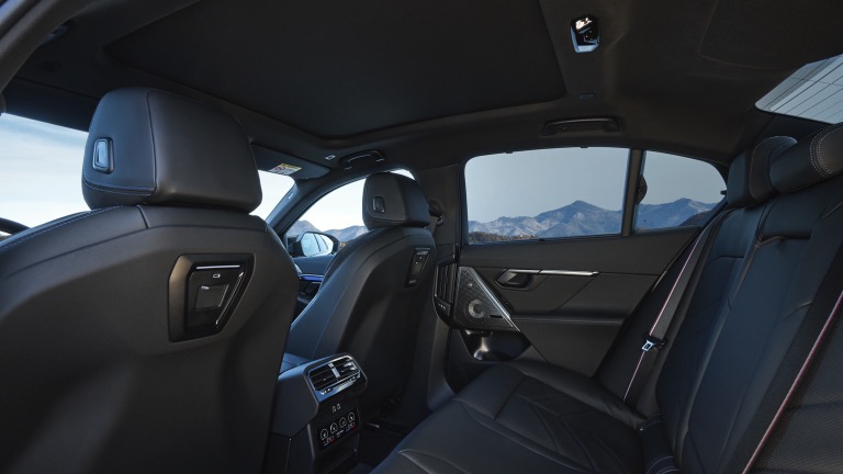 BMW i5 M60 xDrive Sedan (MY25)