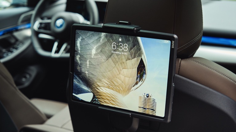 BMW i5 M60 xDrive Sedan (MY25)