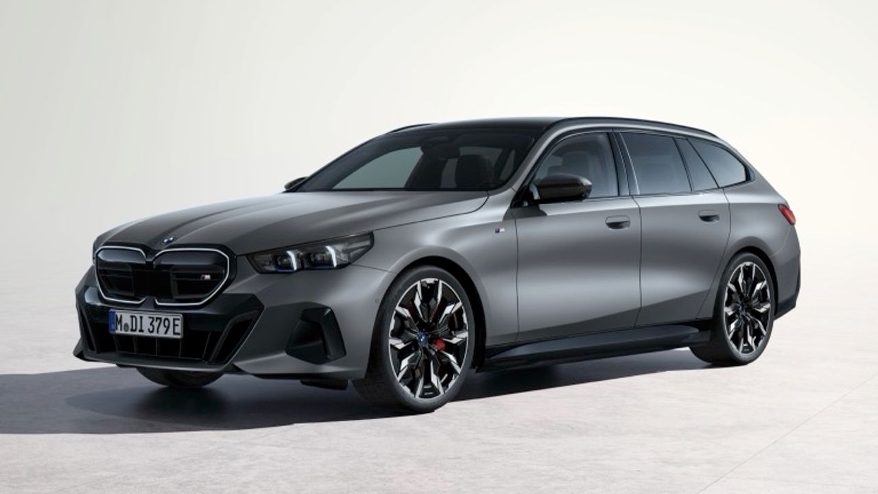 BMW i5 M60 xDrive Touring