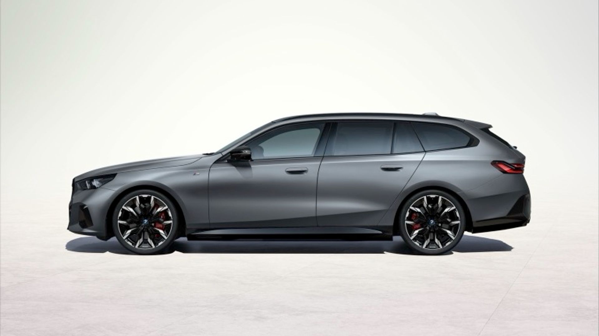 BMW i5 M60 xDrive Touring (MY25)