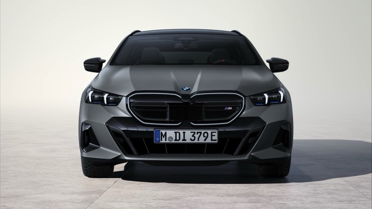 BMW i5 M60 xDrive Touring (MY25)