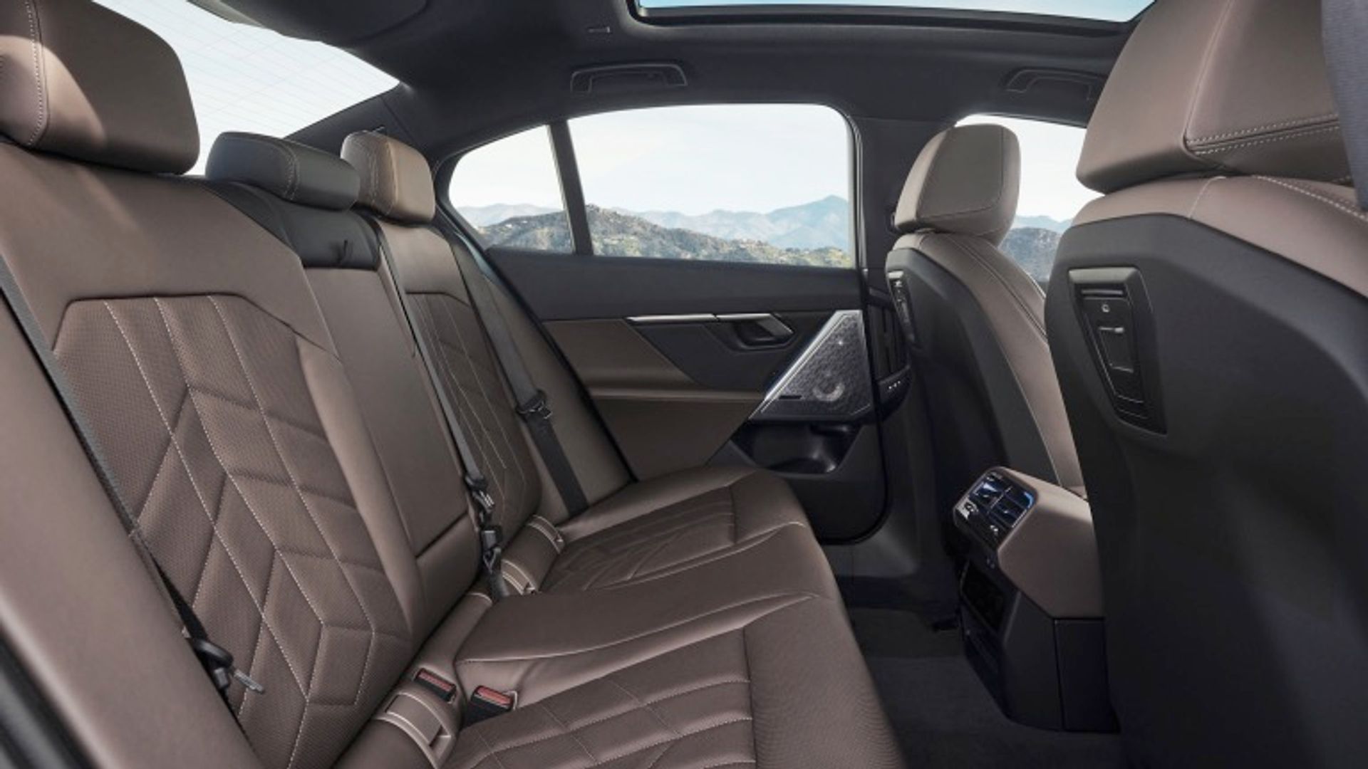BMW i5 xDrive40 Sedan (MY25)