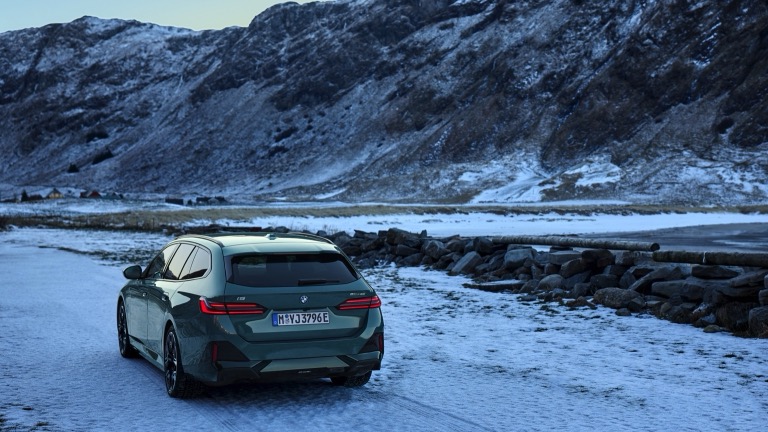 BMW i5 xDrive40 Touring (MY25)