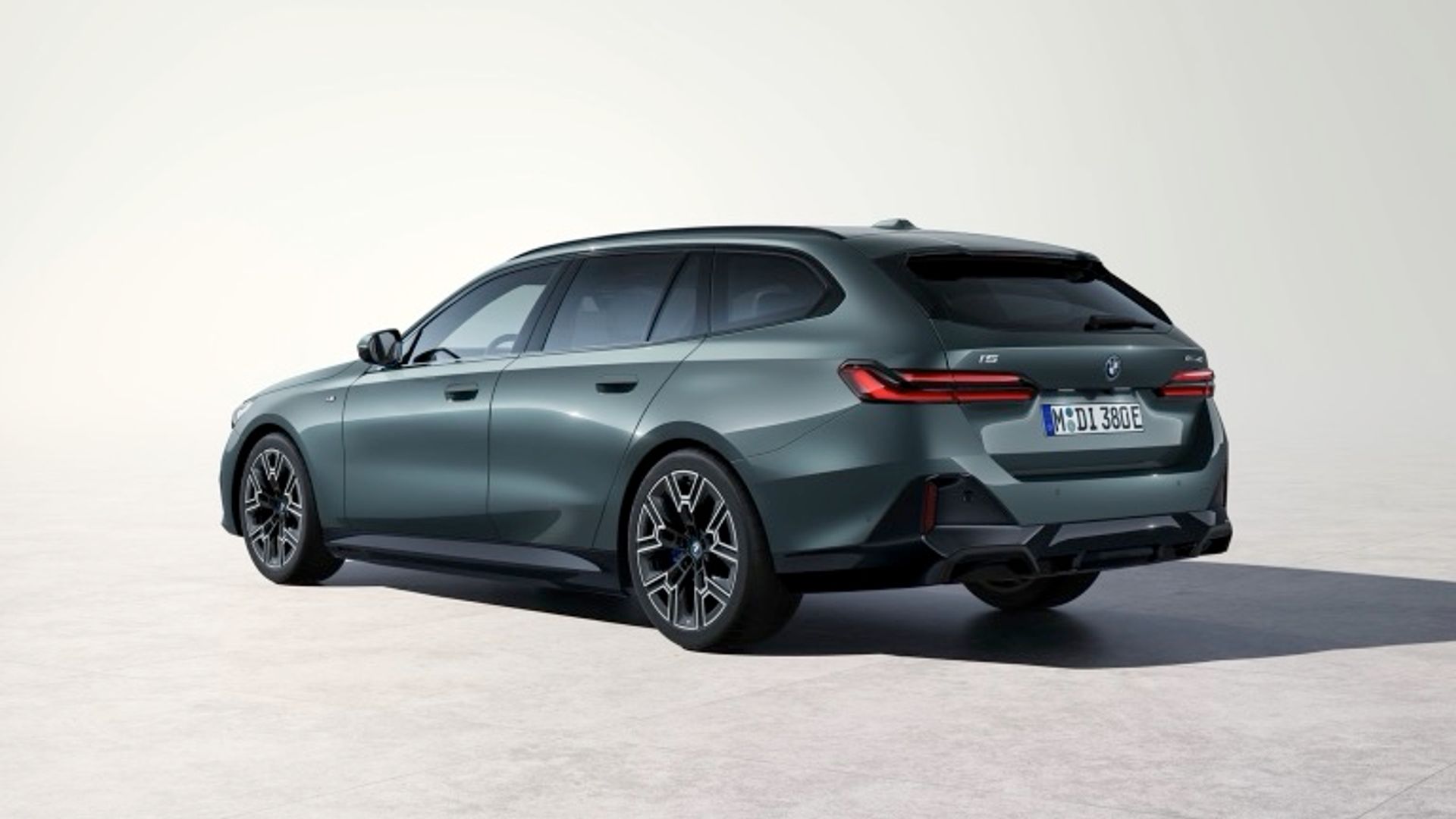 BMW i5 xDrive40 Touring (MY25)