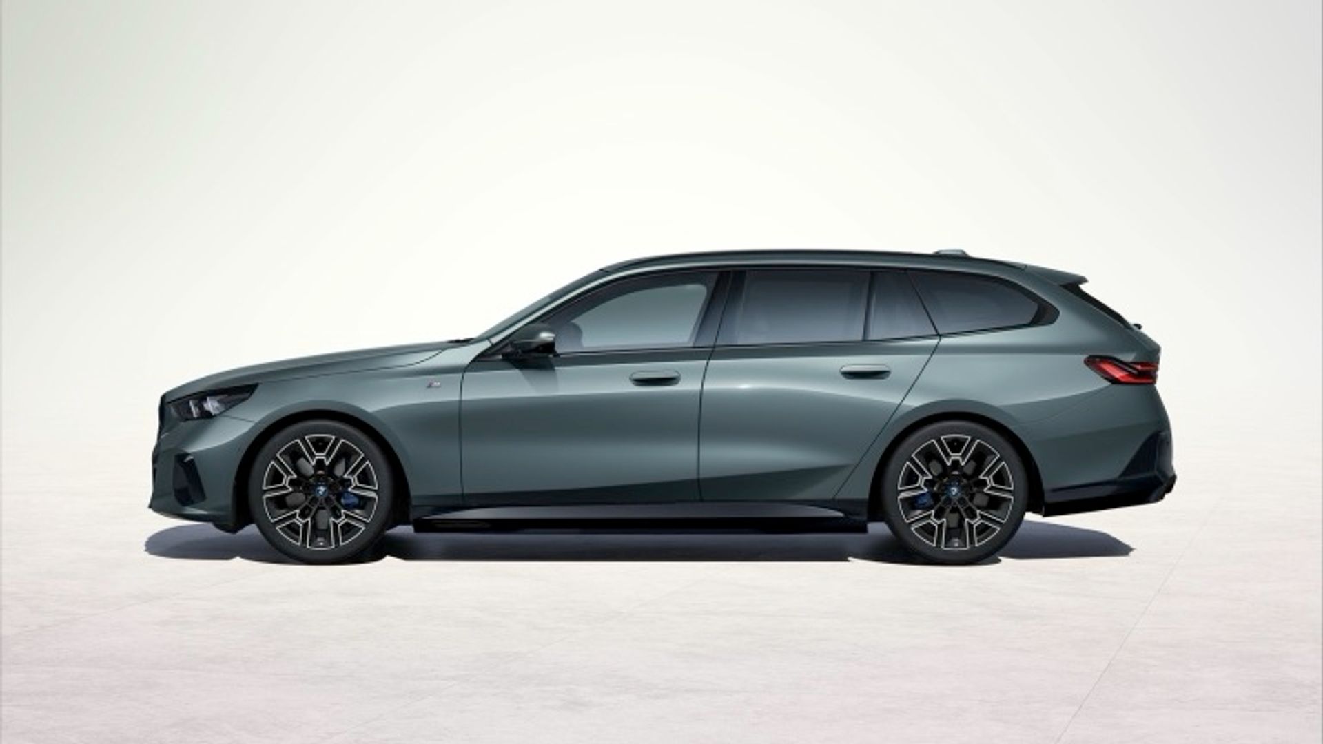 BMW i5 xDrive40 Touring (MY25)