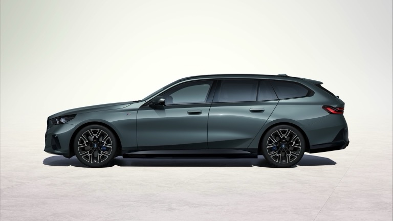 BMW i5 xDrive40 Touring (MY25)