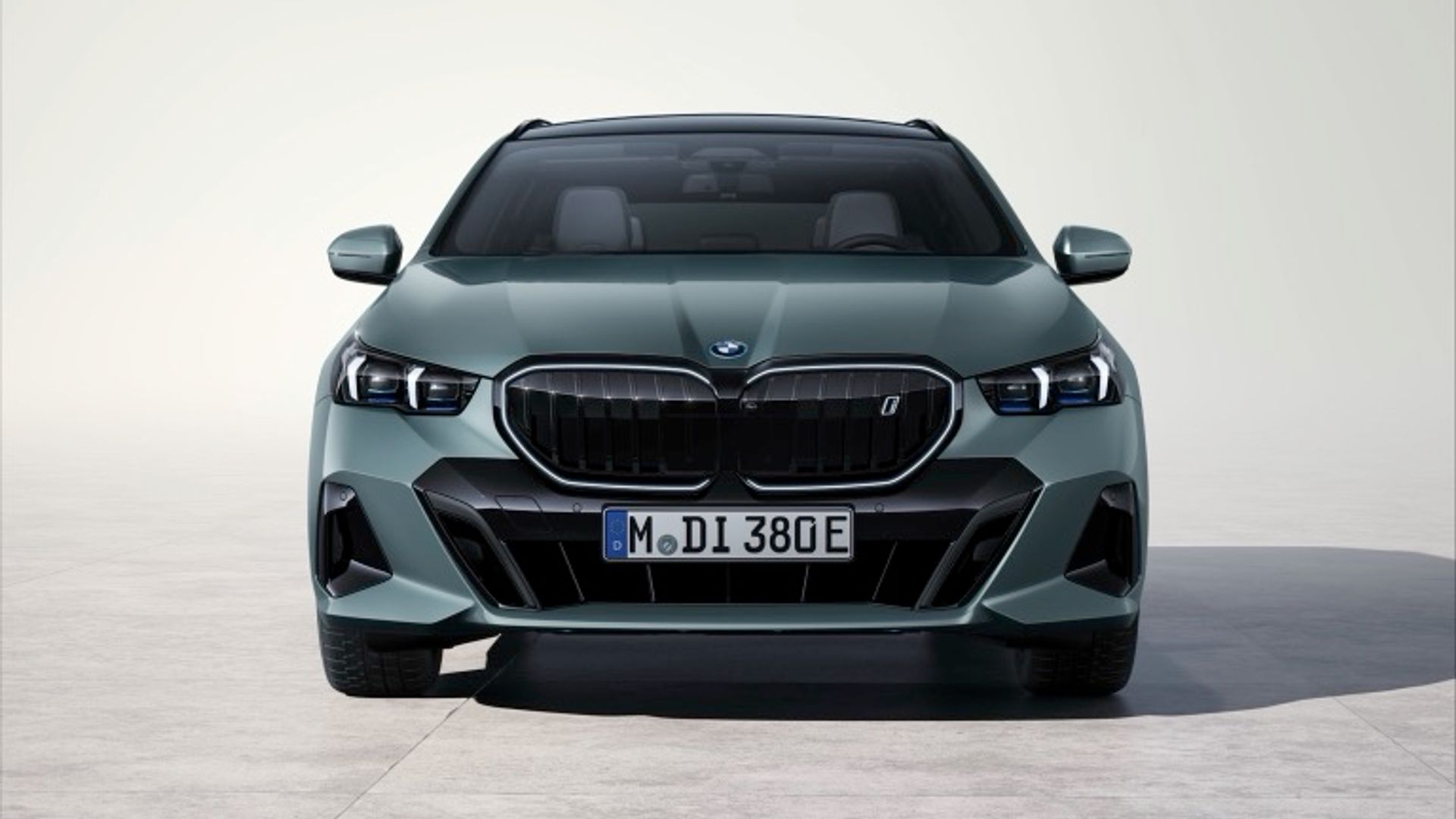 BMW i5 xDrive40 Touring (MY25)