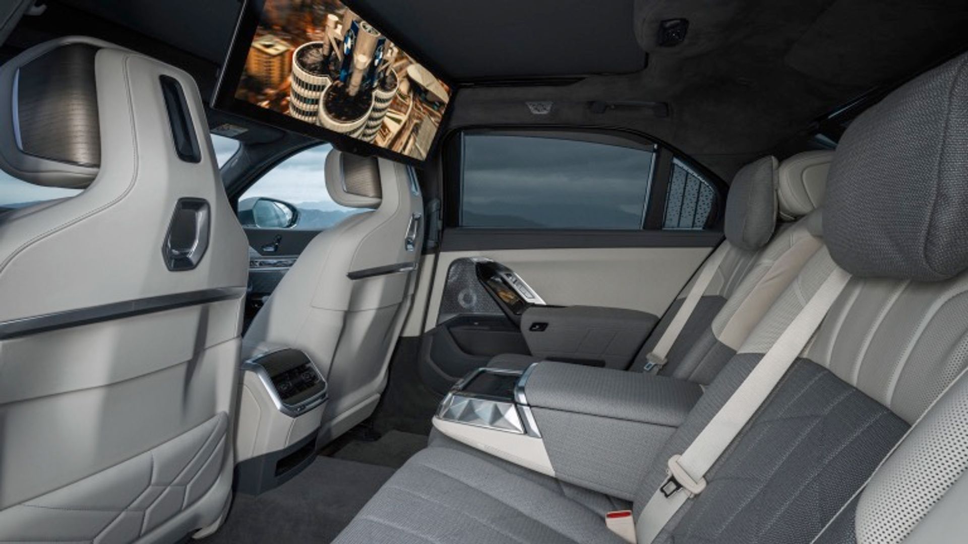BMW i7 eDrive50