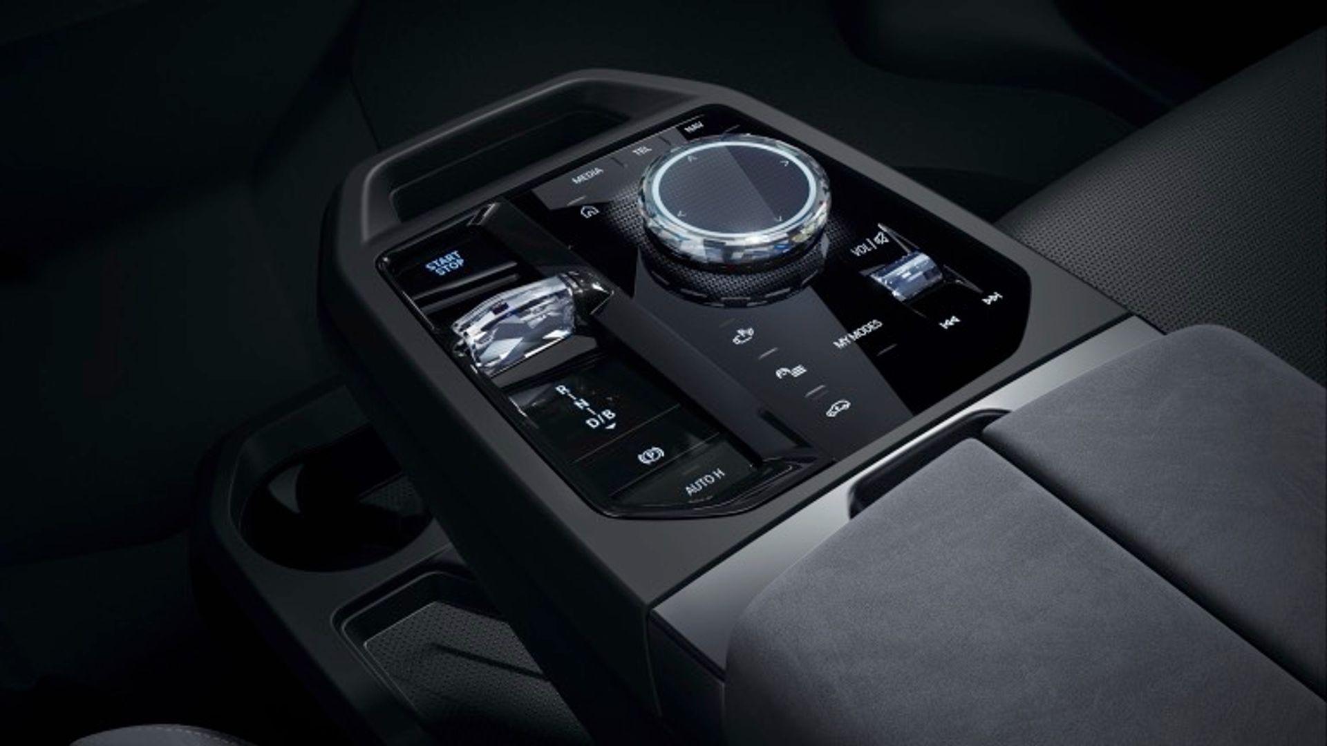 BMW iX M70 xDrive