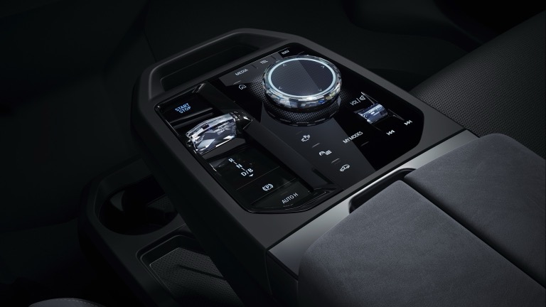 BMW iX M70 xDrive