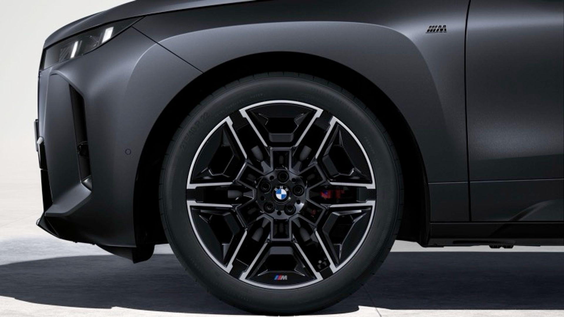 BMW iX M70 xDrive