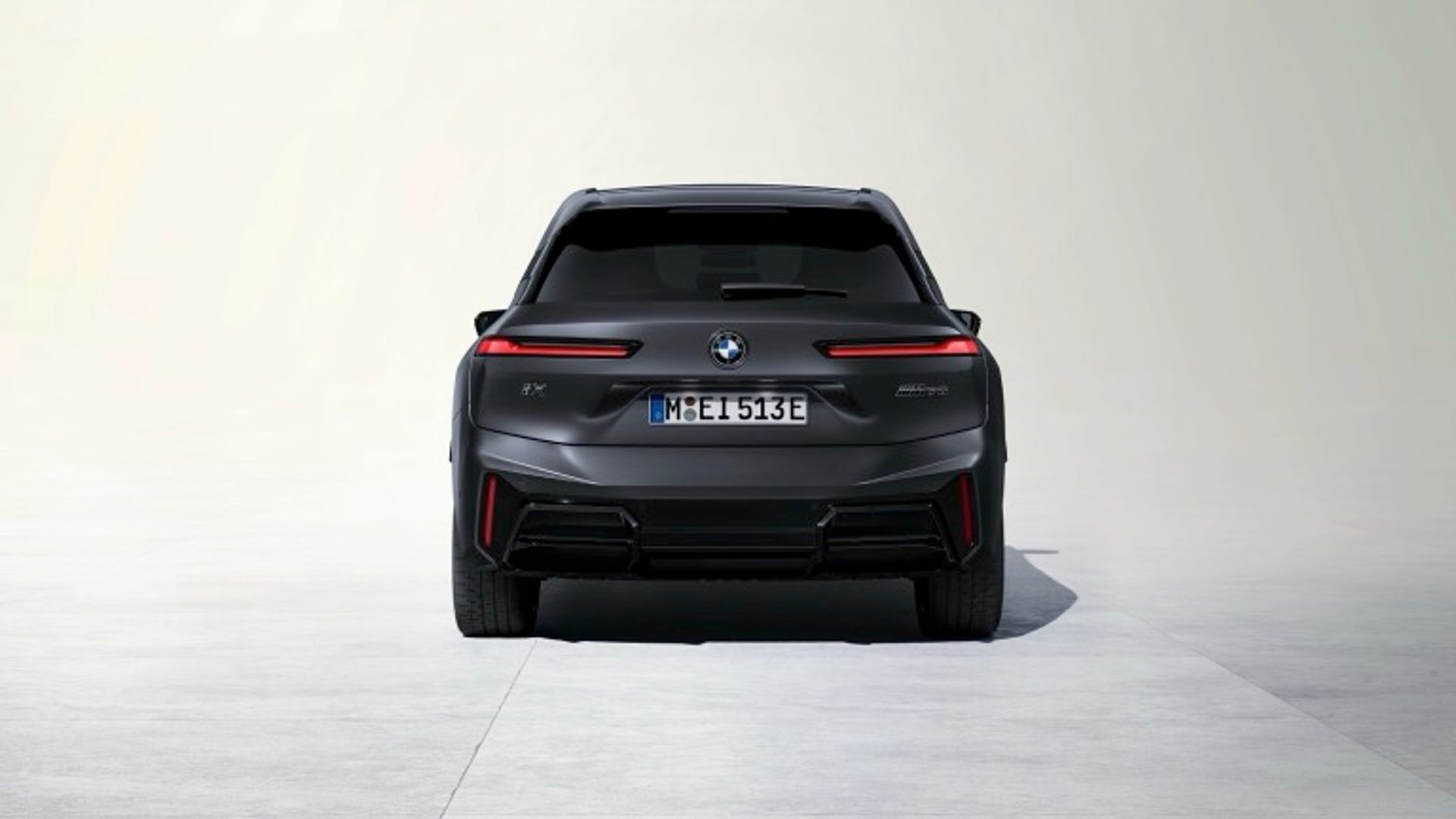 BMW iX M70 xDrive