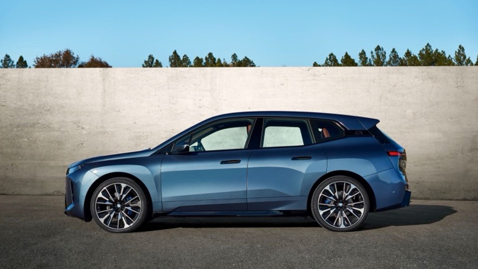BMW iX xDrive45