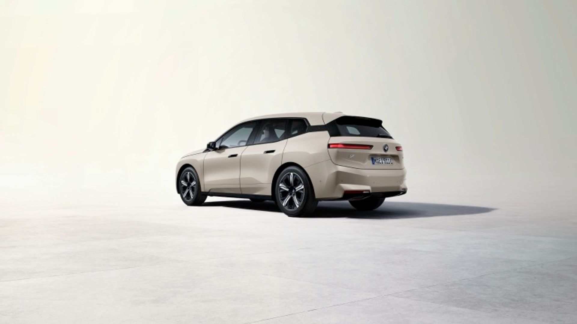 BMW iX xDrive45