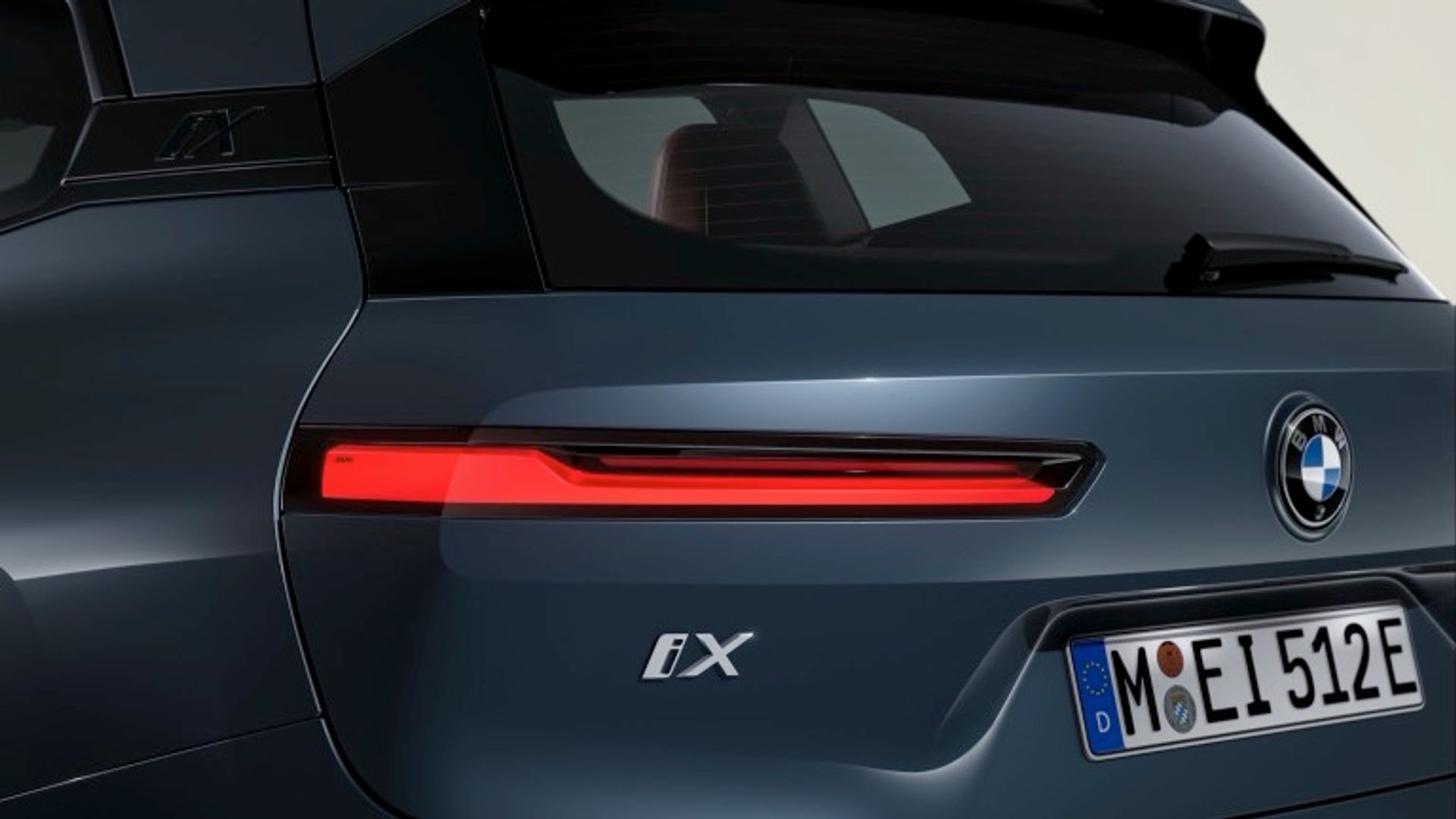 BMW iX xDrive45
