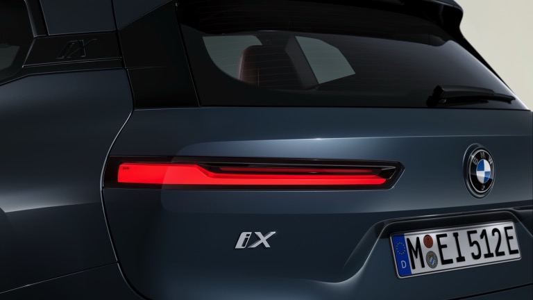 BMW iX xDrive45