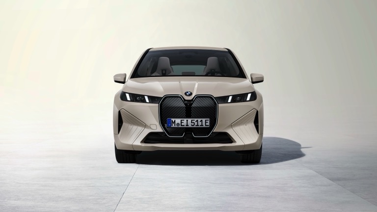 BMW iX xDrive60