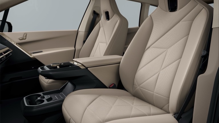 BMW iX xDrive60