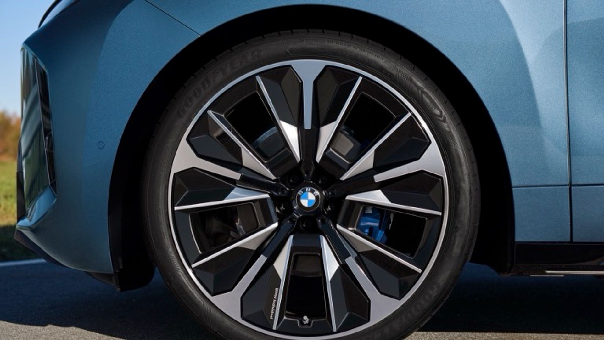 BMW iX xDrive60