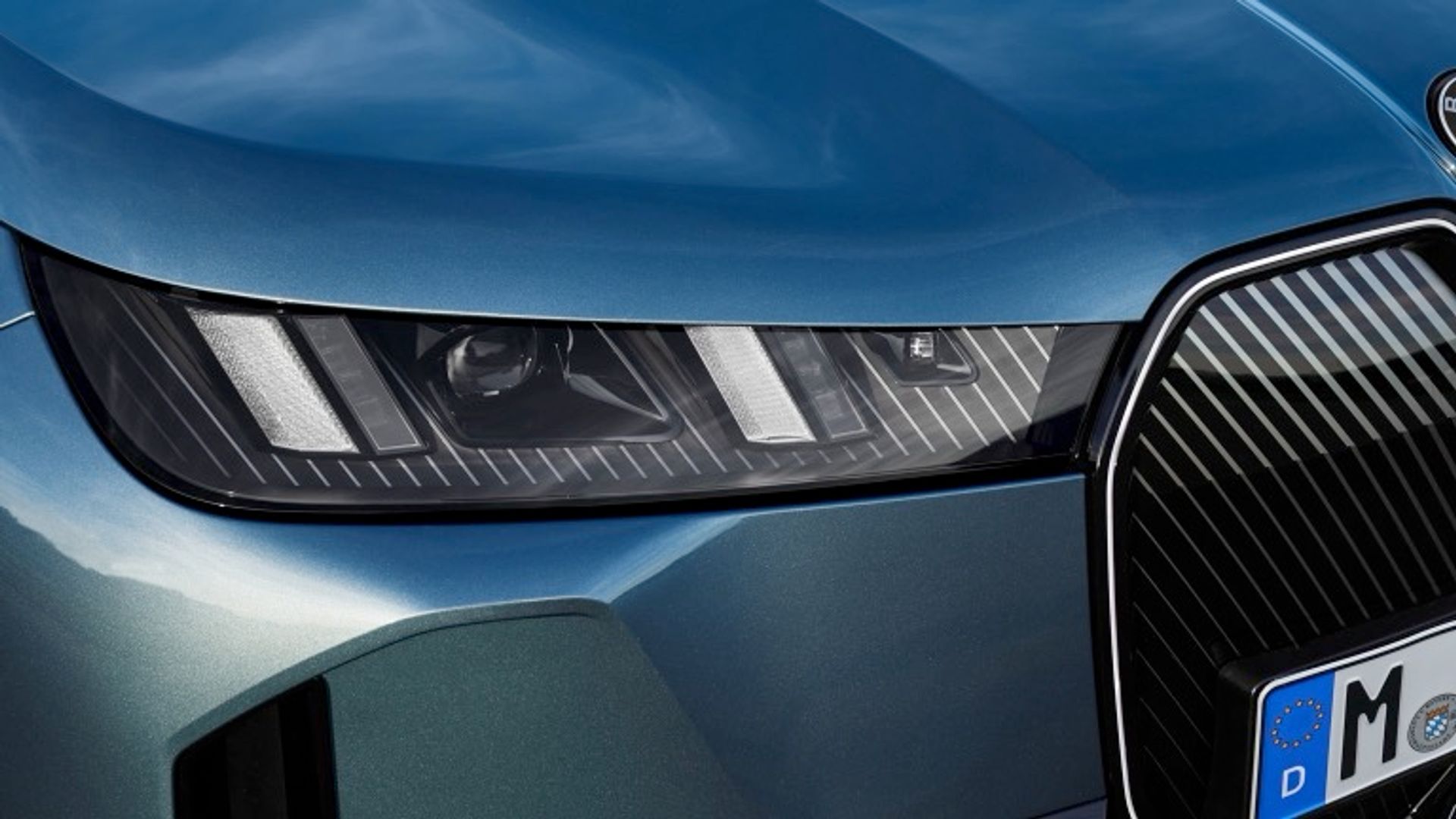 BMW iX xDrive60
